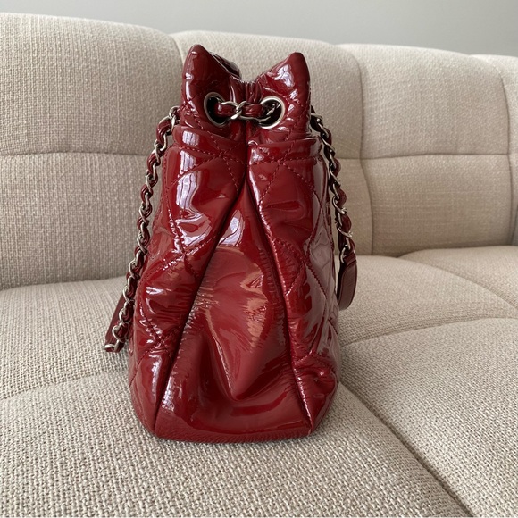 CHANEL red patent leather quilted bag - Picture 3 of 16